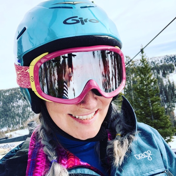 Meet your Posher, Jenney! - Picture 2 of 12